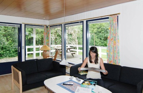 Hvidbjerg Strand House | 6 person holiday home in B rkop