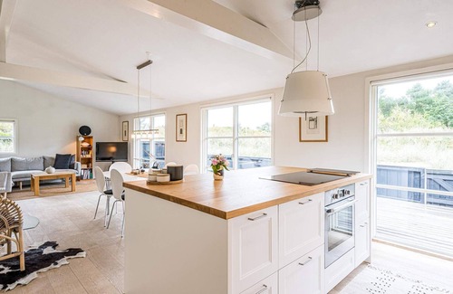 Henne Strand House | 6 person holiday home in Henne