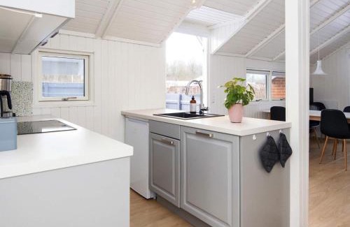 Pøt Strandby House | 6 person holiday home in Juelsminde-By Traum