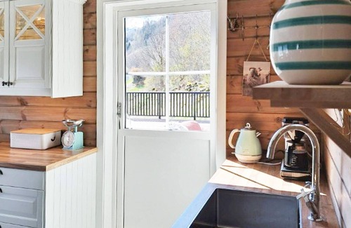 Vallavik House | 6 person holiday home in Grimo
