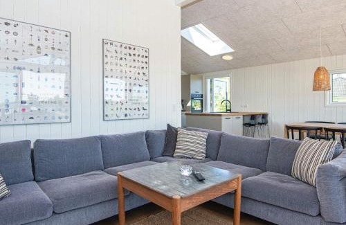 Ronde House | 6 person holiday home in Rønde-By Traum