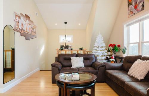 West Codman Hill - West Lower Mills Apartment | 60-3 3BR Boston - Sleek Apartment near Franklin Park
