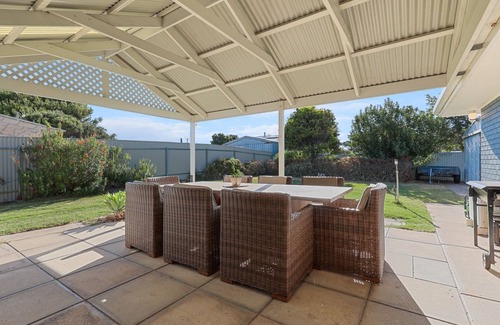 Goolwa South House | 60 Beach Road, Goolwa South