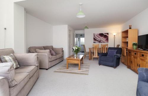 Bexhill-on-Sea House | 60 Galley Hill View