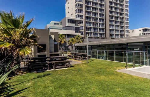 West Beach Apartment | 60 m² Apartment ∙ 1 bedroom ∙ 2 guests
