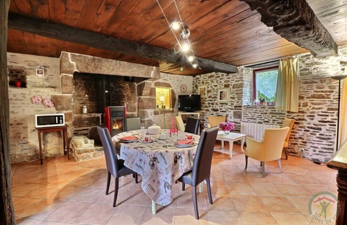 Trans-la-Foret House | 60 m² Gîte ∙ 2 bedrooms ∙ 4 guests