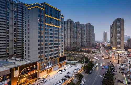 Luolong Hotel | 60 m² Hotel ∙ 2 guests