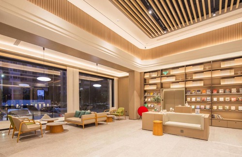 Luolong Hotel | 60 m² Hotel ∙ 2 guests
