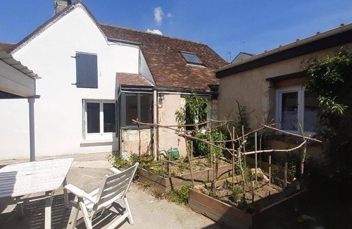 Nogent-le-Rotrou House | 60 m² House ∙ 2 bedrooms ∙ 4 guests