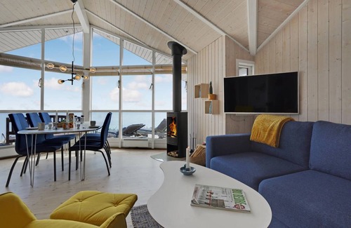 Kelstrup Strand House | 60 m² House ∙ 2 bedrooms ∙ 4 guests