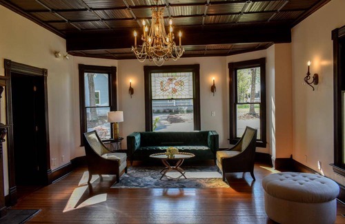 Monroe House | 60 m² Motel ∙ 8 guests