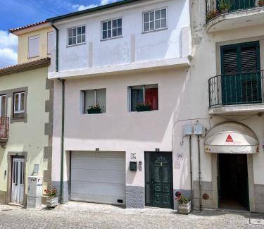 Freixo de Espada a Cinta Apartment | 60 m² Apartment ∙ 2 bedrooms ∙ 4 guests