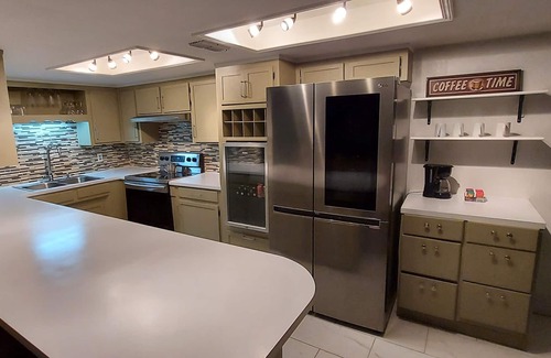 Shreveport House | 6011 On The Ponderosa
