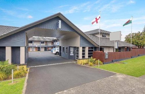 Pukekohe Hotel | 61 m² Motel ∙ 2 bedrooms ∙ 127 guests