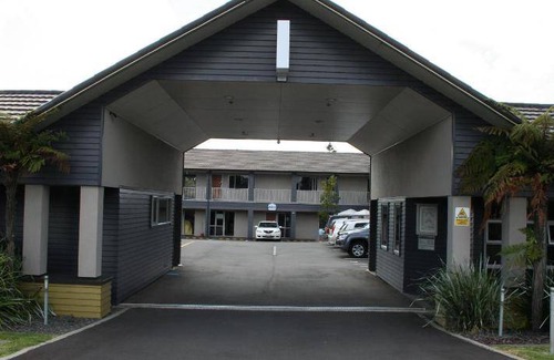 Pukekohe Hotel | 61 m² Motel ∙ 2 bedrooms ∙ 127 guests