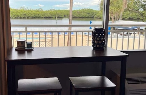 Ruskin Condo | 617 Canal and Poolview - Little Harbor Beach Resort!