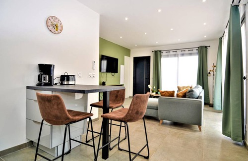 Vallon-Pont-d'Arc House | 62 m² House ∙ 2 bedrooms ∙ 6 guests