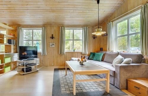 Hojslev House | 62 m² House ∙ 2 bedrooms ∙ 4 guests