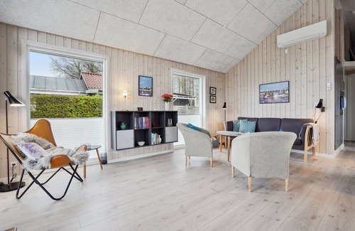Kelstrup Strand House | 62 m² House ∙ 2 bedrooms ∙ 5 guests