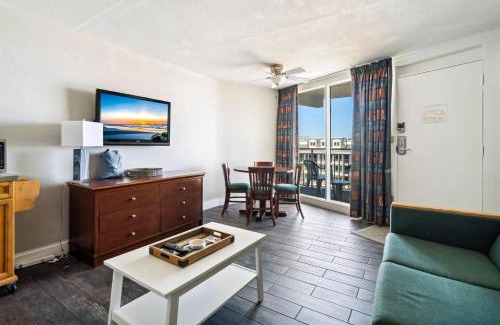 Wildwood Crest Apartment | 6201 Ocean Ave, Unit 410 - The Nassau Inn