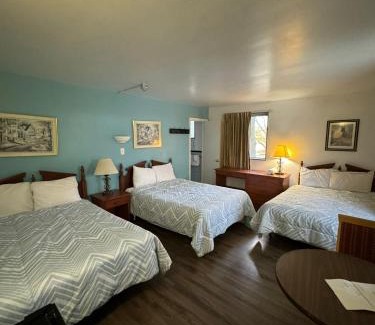 Niagara Falls Hotel | 6267 Persepolis Inn