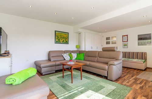 Moravske Toplice Ski Chalet | 63 m² Chalet ∙ 1 bedroom ∙ 3 guests