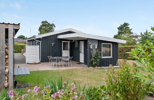 Skastrup Strand House | 63 m² House ∙ 2 bedrooms ∙ 4 guests