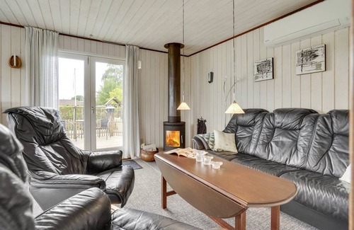 Skastrup Strand House | 63 m² House ∙ 2 bedrooms ∙ 4 guests