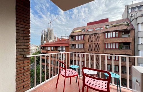 La Sagrada Familia Apartment | 64 m² Apartment ∙ 4 bedrooms ∙ 5 guests