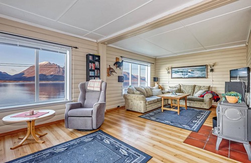 Kvaefjord Municipality House | 64 m² House ∙ 5 bedrooms ∙ 7 guests