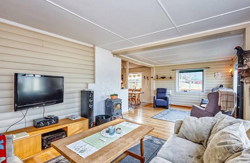 Kvaefjord Municipality House | 64 m² House ∙ 5 bedrooms ∙ 7 guests