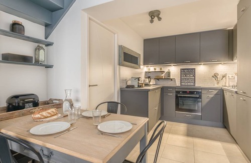 Saint-Jacques - Pirmil Apartment | 65 m² Apartment ∙ 2 bedrooms ∙ 5 guests