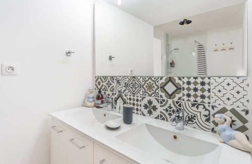 Saint-Jacques - Pirmil Apartment | 65 m² Apartment ∙ 2 bedrooms ∙ 5 guests