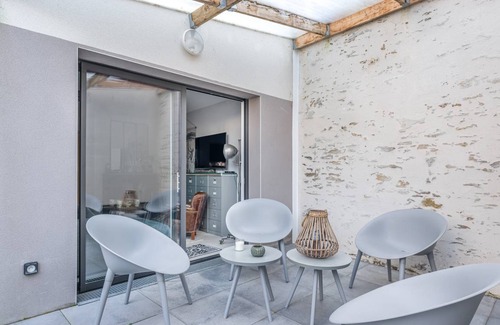Saint-Jacques - Pirmil Apartment | 65 m² Apartment ∙ 2 bedrooms ∙ 5 guests