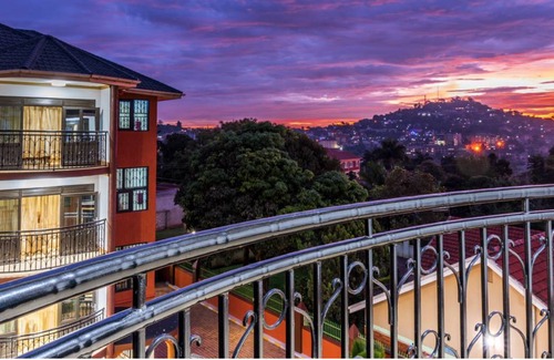 Kampala Apartment | 65 m² Apartment ∙ 3 bedrooms ∙ 6 guests