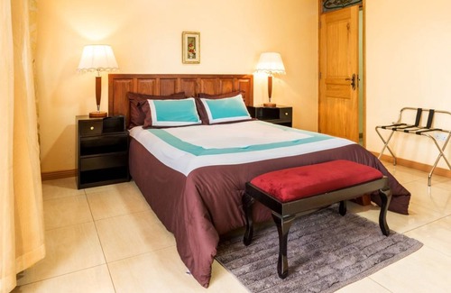 Kampala Apartment | 65 m² Apartment ∙ 3 bedrooms ∙ 6 guests