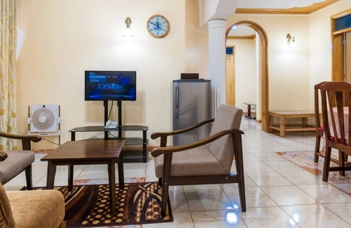 Kampala Apartment | 65 m² Apartment ∙ 3 bedrooms ∙ 6 guests