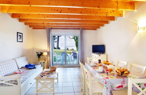 Locmaria-Plouzane House | 65 m² House ∙ 1 bedroom ∙ 8 guests