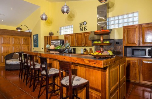 Potrero House | 650 m² House ∙ 6 bedrooms ∙ 12 guests