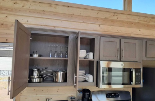 Valle Cottage | 66: Grand Canyon South Rim: Private Cabin: Sleeps 8
