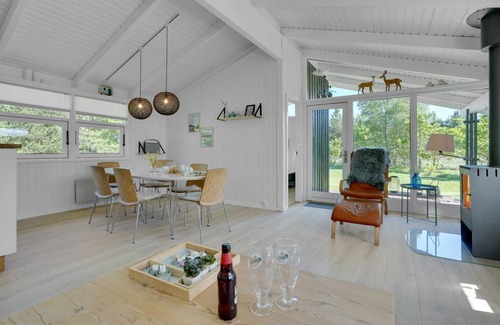 Bratten Strand House | 66 m² House ∙ 3 bedrooms ∙ 5 guests
