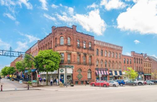 Charlottetown House | 67 - Walking distance to downtown
