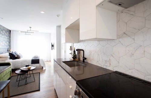 Marconi-Alexandra Apartment | 6768 - 203 · Golden Oasis mini Studio with full bath by Denstays