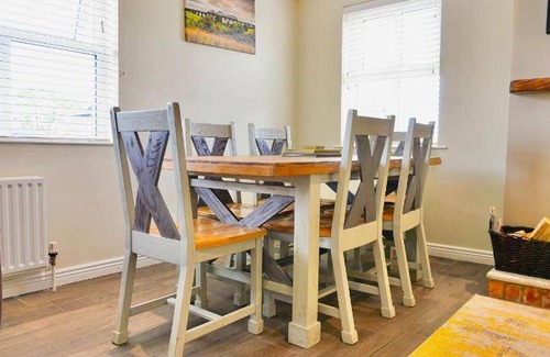 Newry House | 69 m² House ∙ 2 bedrooms ∙ 6 guests