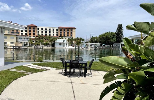 Bay Esplanade Apartment | 6A · Bay Apartment 6a