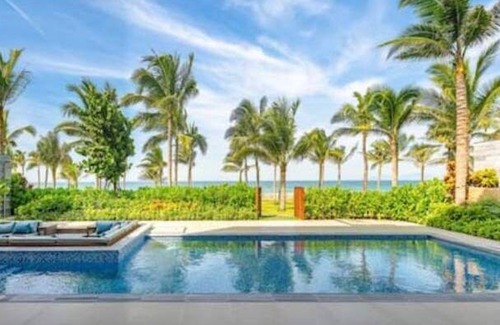 Dien Ban Villa | 6BDR @ Beach + Pool, Jacuzzi & free Breakfast