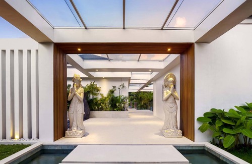 Andong Villa | 6BR Hidden Gem with Lush Jungle View