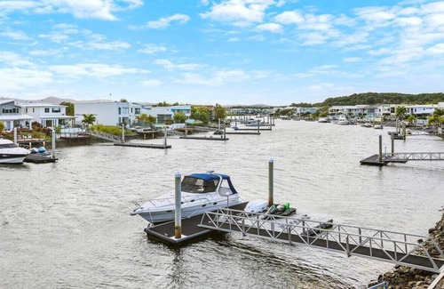 Gold Coast House | 6BR Hope Island Waterfront Mansion with Pool + Gym + Dock