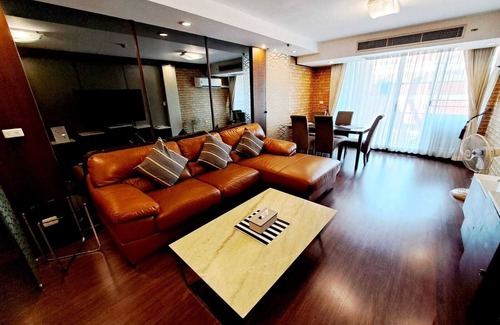 Khlong Toei Nuea Apartment | 6C-Short-term rental allowed-2BRs Downtown Bangkok