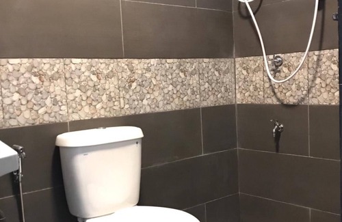 Kota Kinabalu House | 6KM to city center, House fit 11Pax